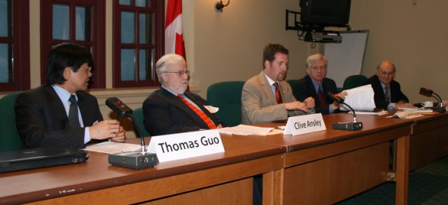 Human Rights in China Forum in Canada's Parliament: Thomas Guo, Clive Aynsley, Scott Reid, MP, David Kilgour and David Matas. (Photo: Frank Scheme)